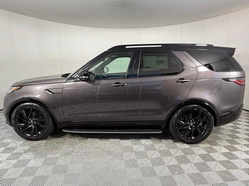 2025 Land Rover Discovery Dynamic SE