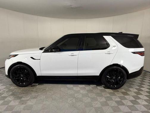 2025 Land Rover Discovery Dynamic SE