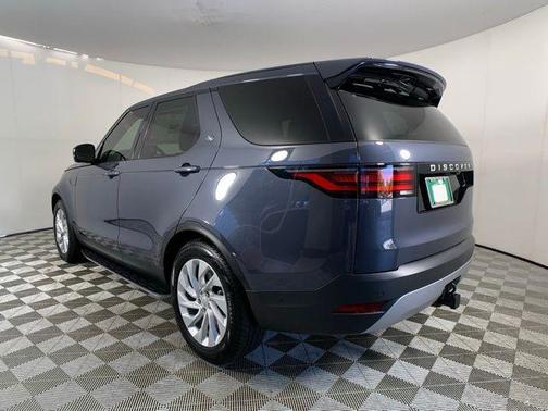 2024 Land Rover Discovery S