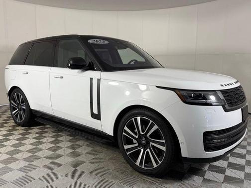 2023 Land Rover Range Rover SE
