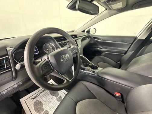 2019 Toyota Camry Hybrid LE
