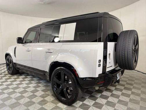 Borasco Gray Metallic 2026 Land Rover Defender X-Dynamic SE