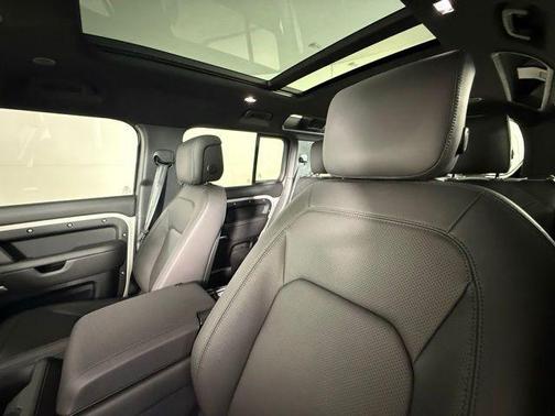 Borasco Gray Metallic 2026 Land Rover Defender X-Dynamic SE