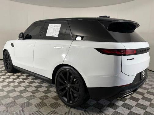 2024 Land Rover Range Rover Sport SE