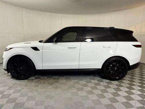 2024 Land Rover Range Rover Sport SE