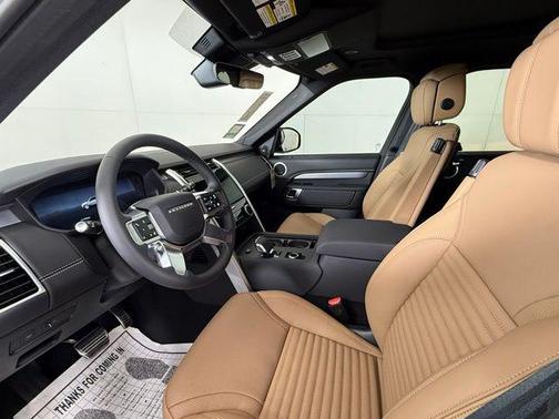 2026 Land Rover Discovery Dynamic SE