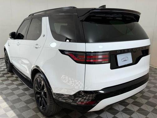 2026 Land Rover Discovery Dynamic SE