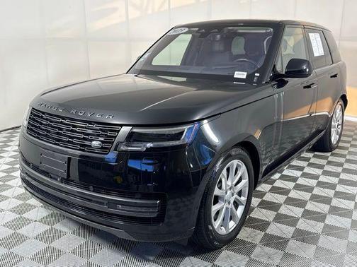 2023 Land Rover Range Rover SE