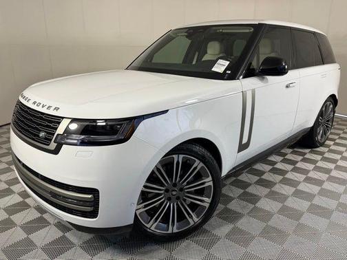 2025 Land Rover Range Rover SE