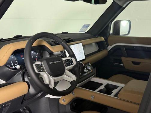 2025 Land Rover Defender S
