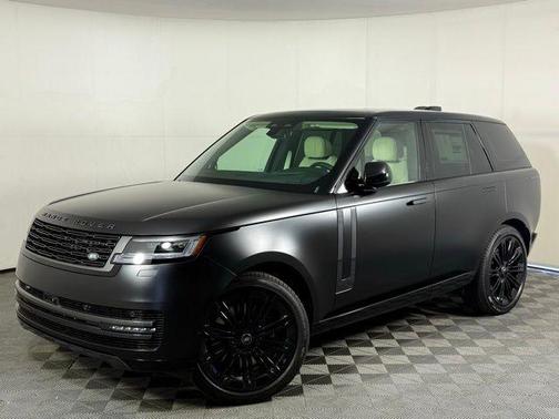 2025 Land Rover Range Rover SE