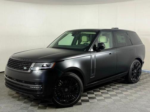 2025 Land Rover Range Rover SE