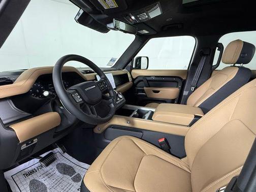 2025 Land Rover Defender V8