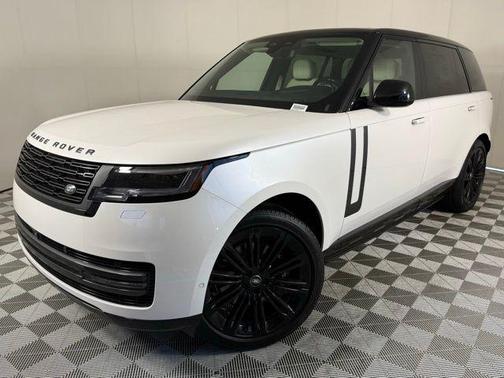 2025 Land Rover Range Rover SE