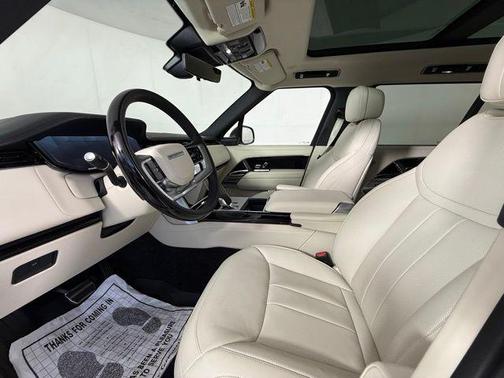 2025 Land Rover Range Rover SE