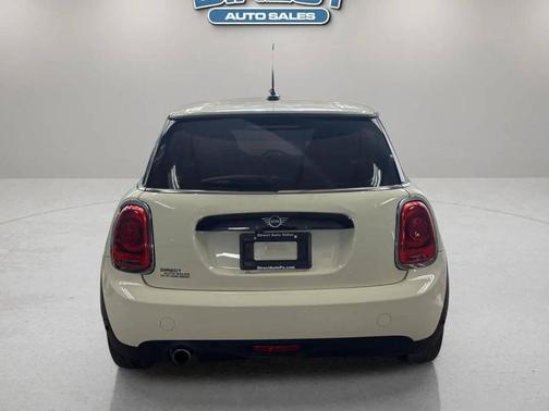 Pepper White 2019 MINI Hardtop Cooper