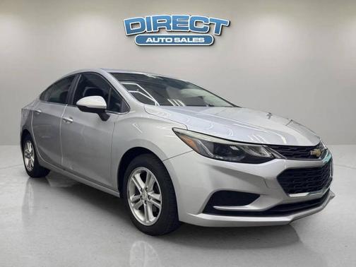 Silver Ice Metallic 2018 Chevrolet Cruze LT