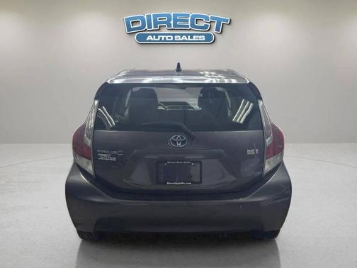 Magnetic Gray Metallic 2015 Toyota Prius c Three