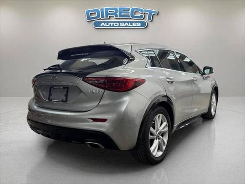 2017 INFINITI QX30 Sport 4dr Crossover