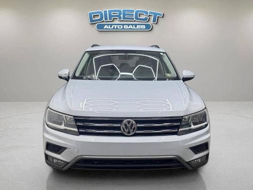 Platinum Gray Metallic 2018 Volkswagen Tiguan 2.0T SEL