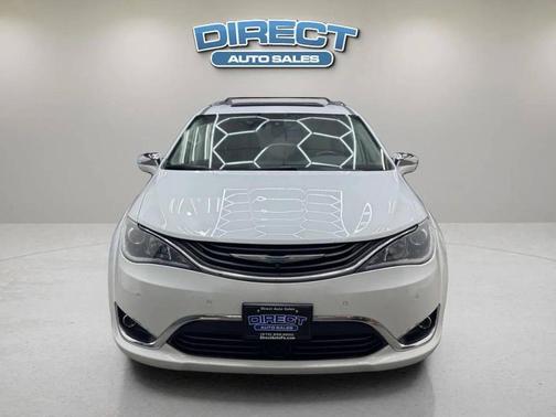 2018 Chrysler Pacifica Hybrid Limited