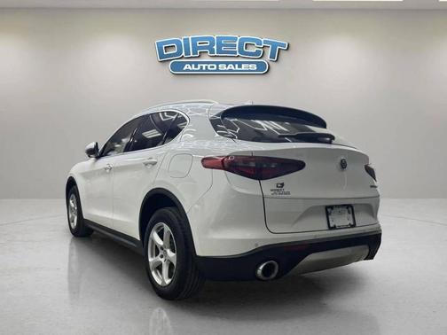 2018 Alfa Romeo Stelvio Base