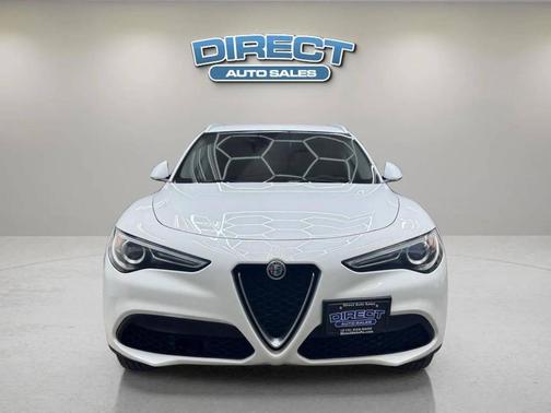 2018 Alfa Romeo Stelvio Base