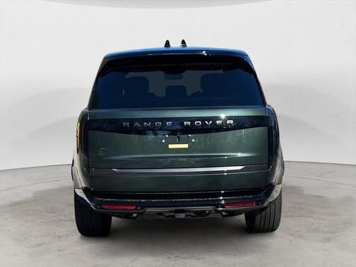 2025 Land Rover Range Rover P530 SE