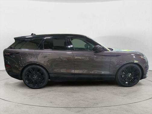 2026 Land Rover Range Rover Velar P250 SE R-Dynamic