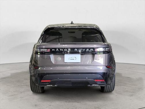 2026 Land Rover Range Rover Velar P250 SE R-Dynamic