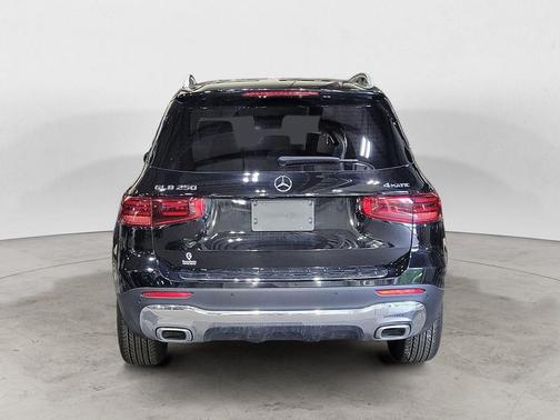2024 Mercedes-Benz GLB 250 4MATIC