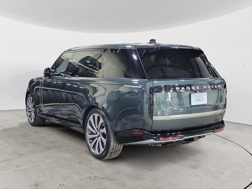 2025 Land Rover Range Rover P530 SE 7 Seat