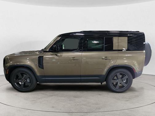 2025 Land Rover Defender 110 P300