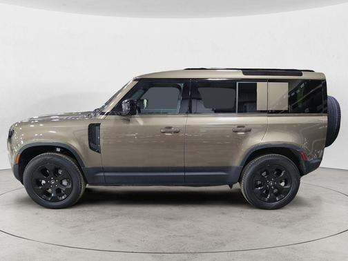 2025 Land Rover Defender 110 P300