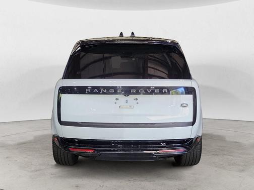2022 Land Rover Range Rover P530 SE