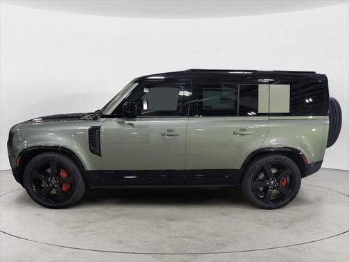 2025 Land Rover Defender 110 P400 X