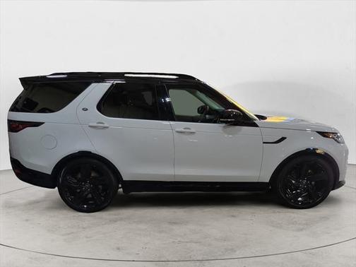 2025 Land Rover Discovery P360 Metropolitan Edition