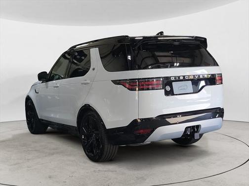2025 Land Rover Discovery P360 Metropolitan Edition
