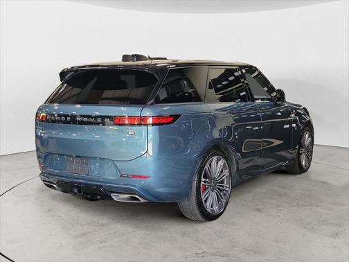 2023 Land Rover Range Rover Sport SE