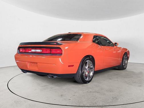 2010 Dodge Challenger SRT8