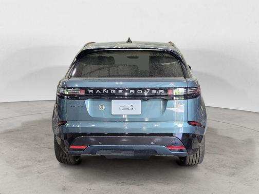 2026 Land Rover Range Rover Velar P400 Dynamic SE