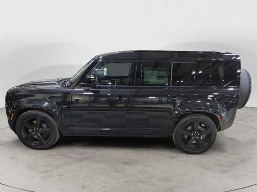 Santorini Black Metallic 2026 Land Rover Defender P400 X-Dynamic SE