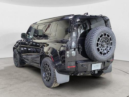 Narvik Black 2026 Land Rover Defender 110 V8