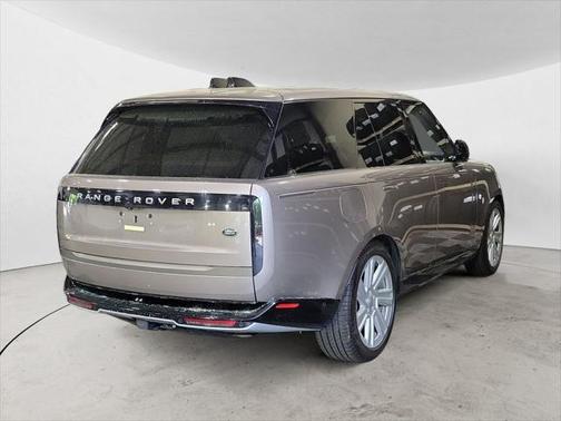2023 Land Rover Range Rover P400 SE