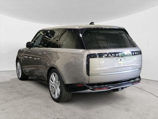 2023 Land Rover Range Rover P400 SE