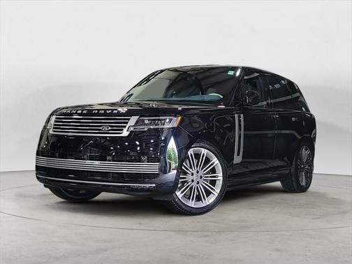 2024 Land Rover Range Rover P615 SV
