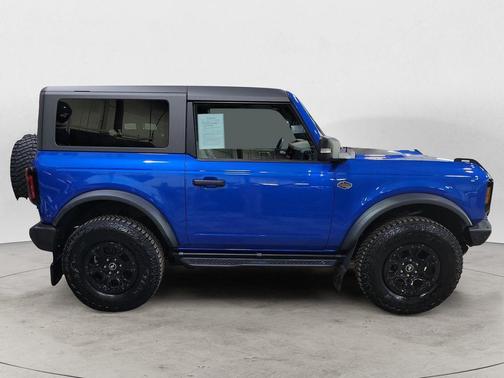 Velocity Blue Metallic 2023 Ford Bronco Wildtrak