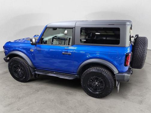 Velocity Blue Metallic 2023 Ford Bronco Wildtrak