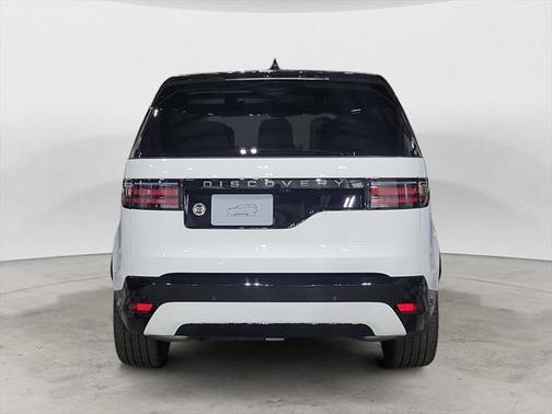 2025 Land Rover Discovery P300 Dynamic SE