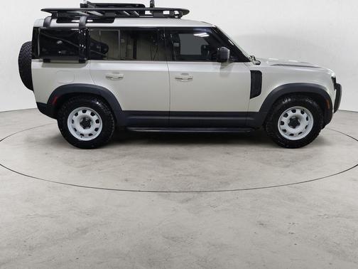2024 Land Rover Defender 110 P300
